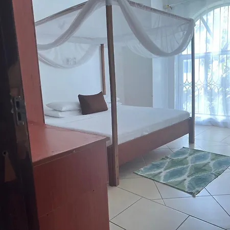Ary Homestay Nyali - On 5Th Avenue Mombasa Exterior photo