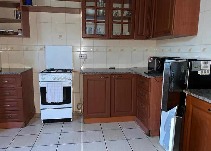 Ary Homestay Nyali - On 5Th Avenue