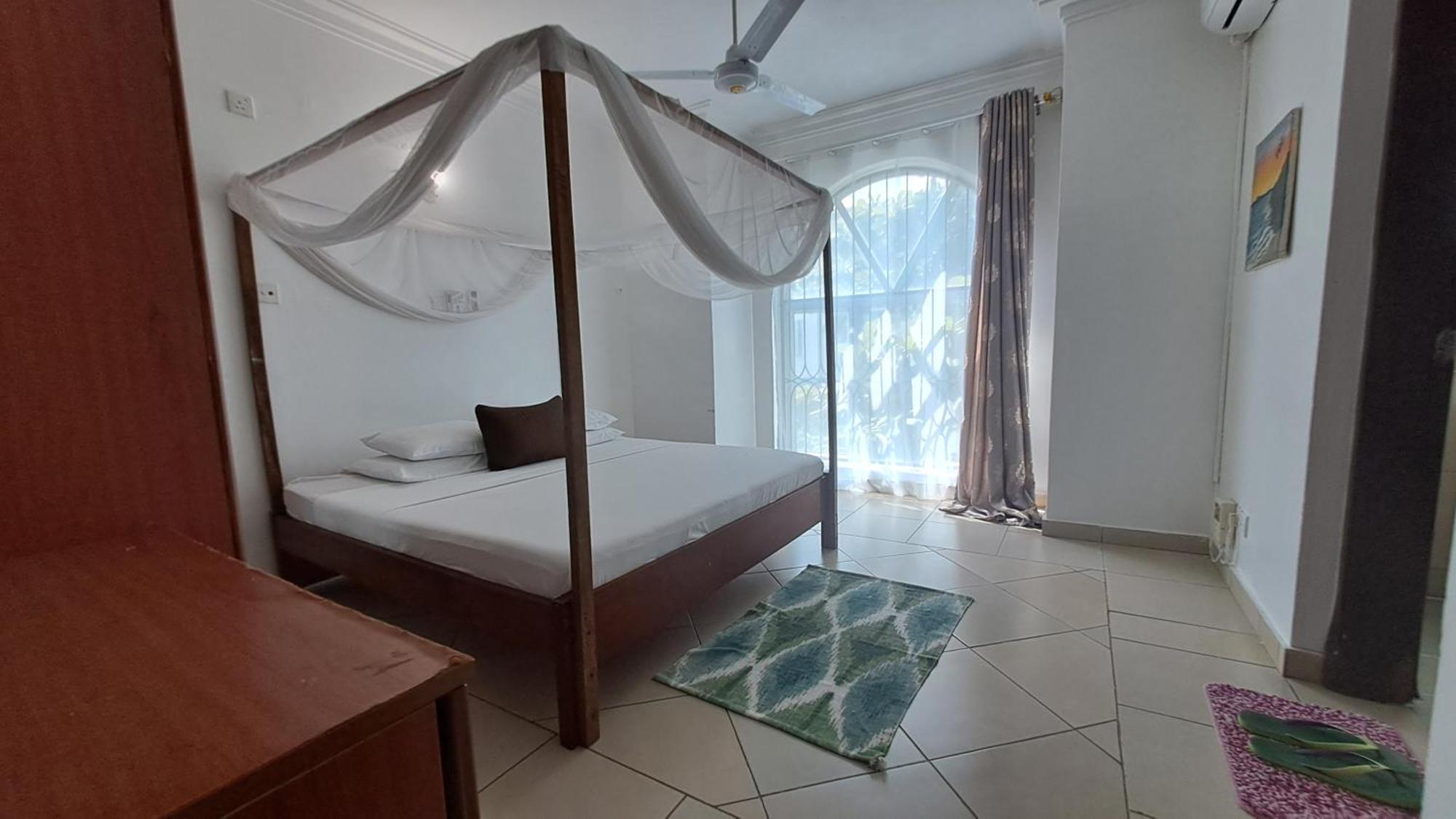 Ary Nyali - On 5th Avenue Mombasa