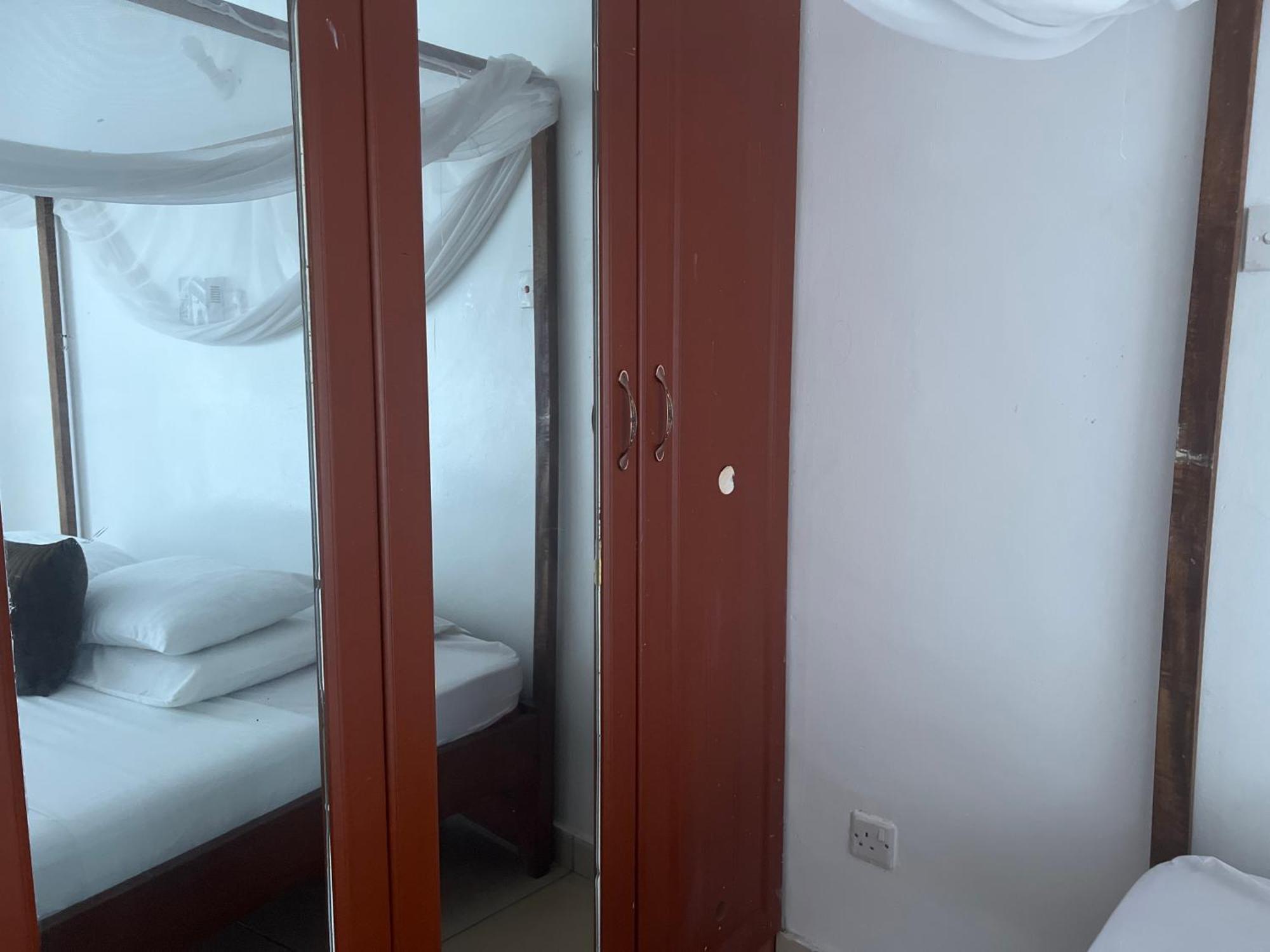 Ary Nyali - On 5th Avenue Homestay Mombasa